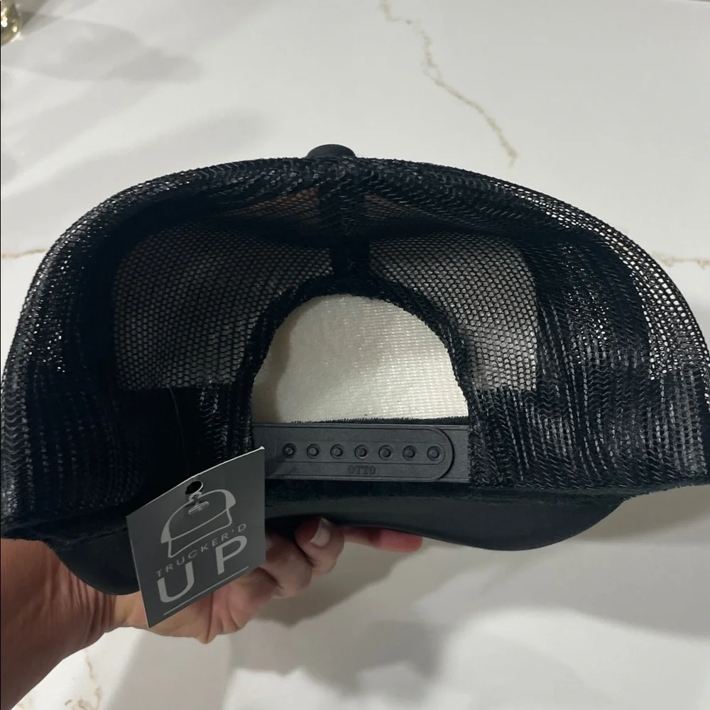 Support Live Country Music Trucker Hat